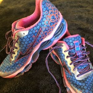 Mizuno Size 10 Trainers Wave Prophecy